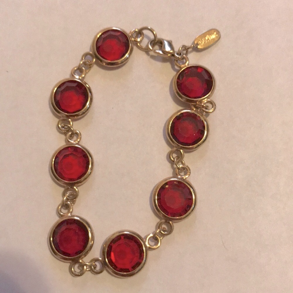 Bracelet gold plated with red glasses